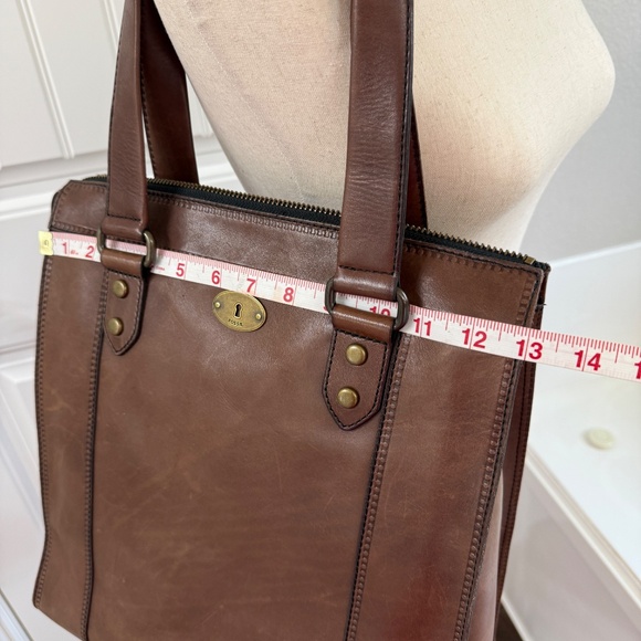 Fossil Vintage Revival Leather Tote ZB5420 - Picture 5 of 16